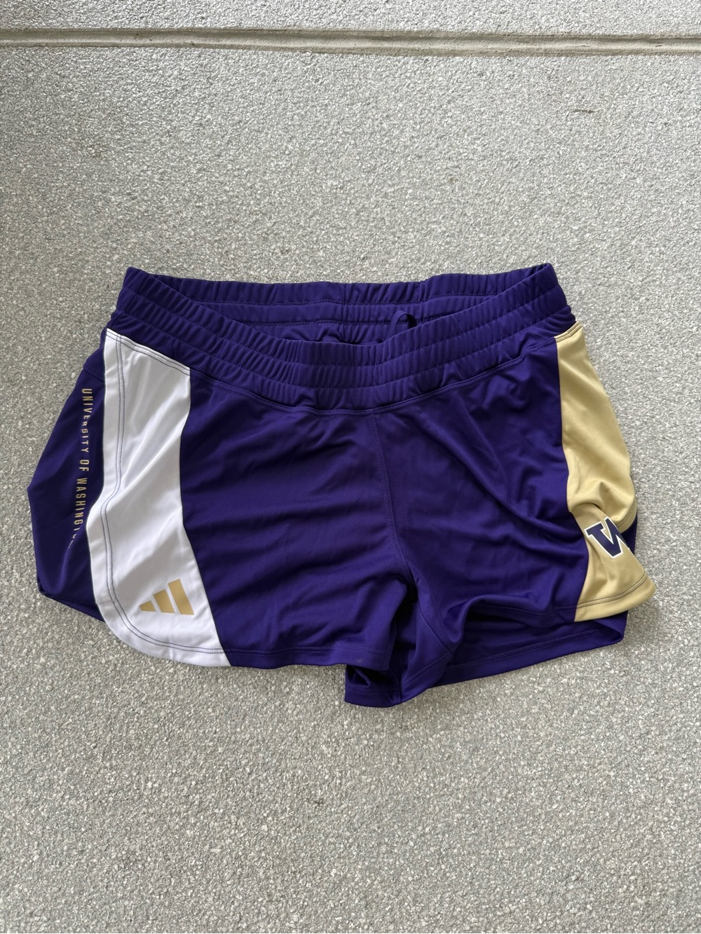adidas University of Washington Huskies Womens D4T Knit Shorts Purple M 3" NWT